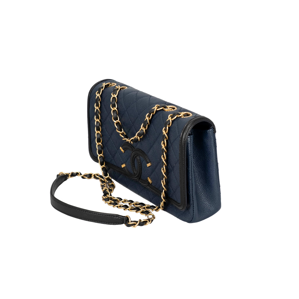 Chanel - Caviar CC Fillgree Chain Shoulder Bag