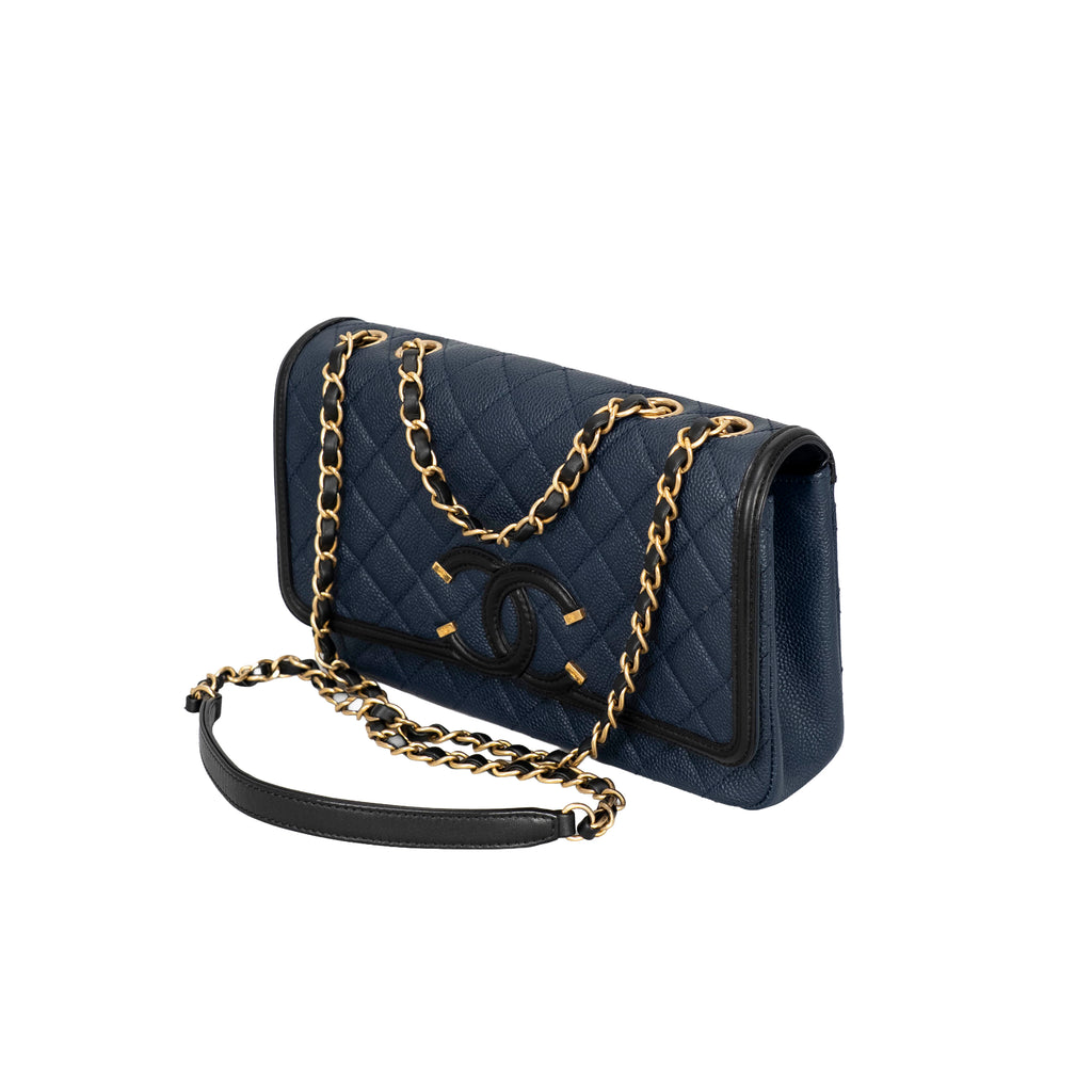 Chanel - Caviar CC Fillgree Chain Shoulder Bag