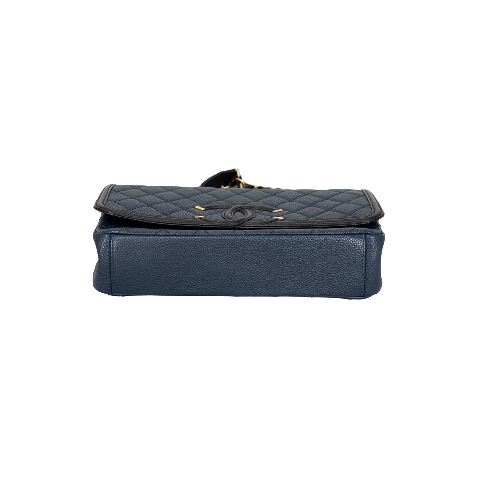 Chanel - Caviar CC Fillgree Chain Shoulder Bag