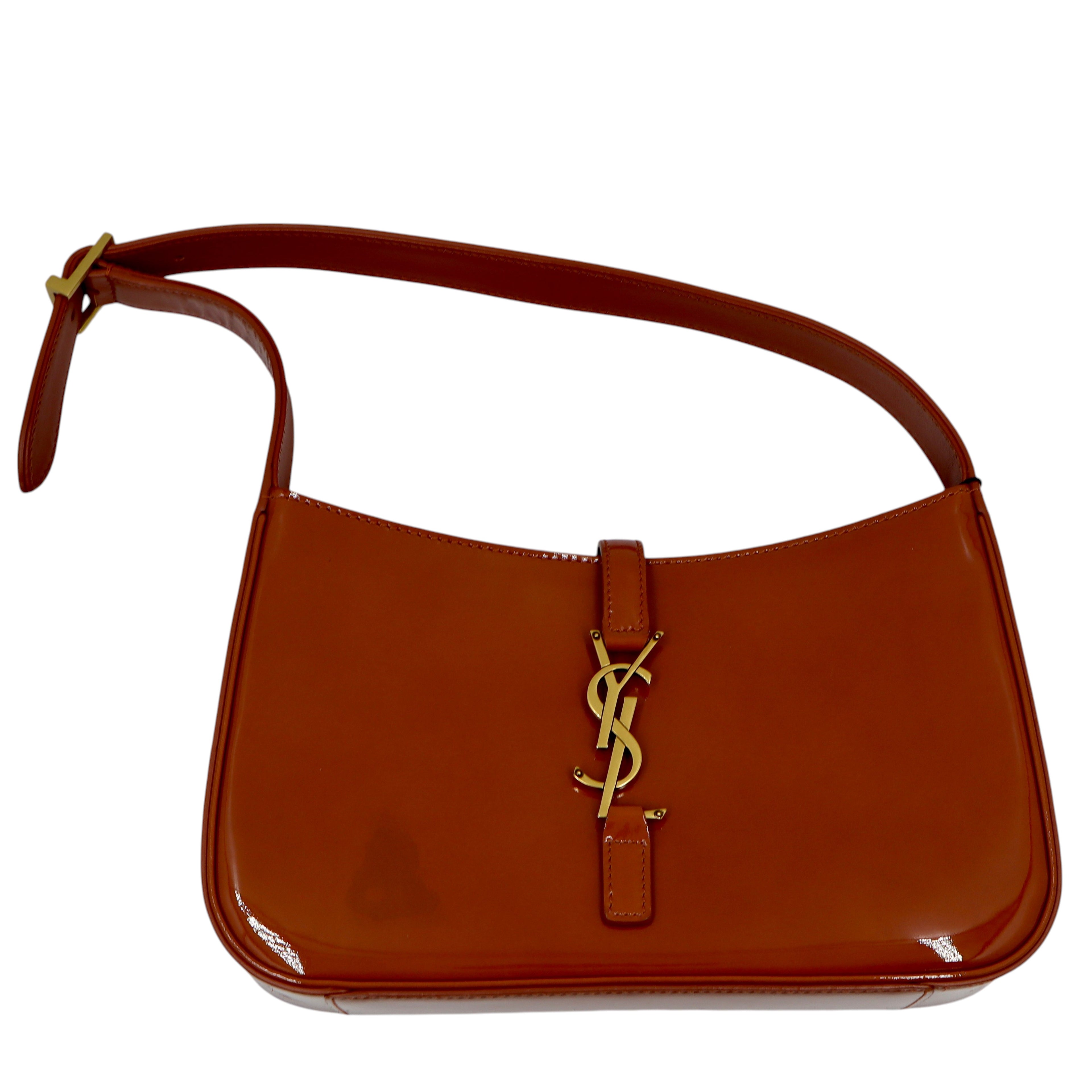 Yves Saint Laurent - Le 5 A 7 Hobo
