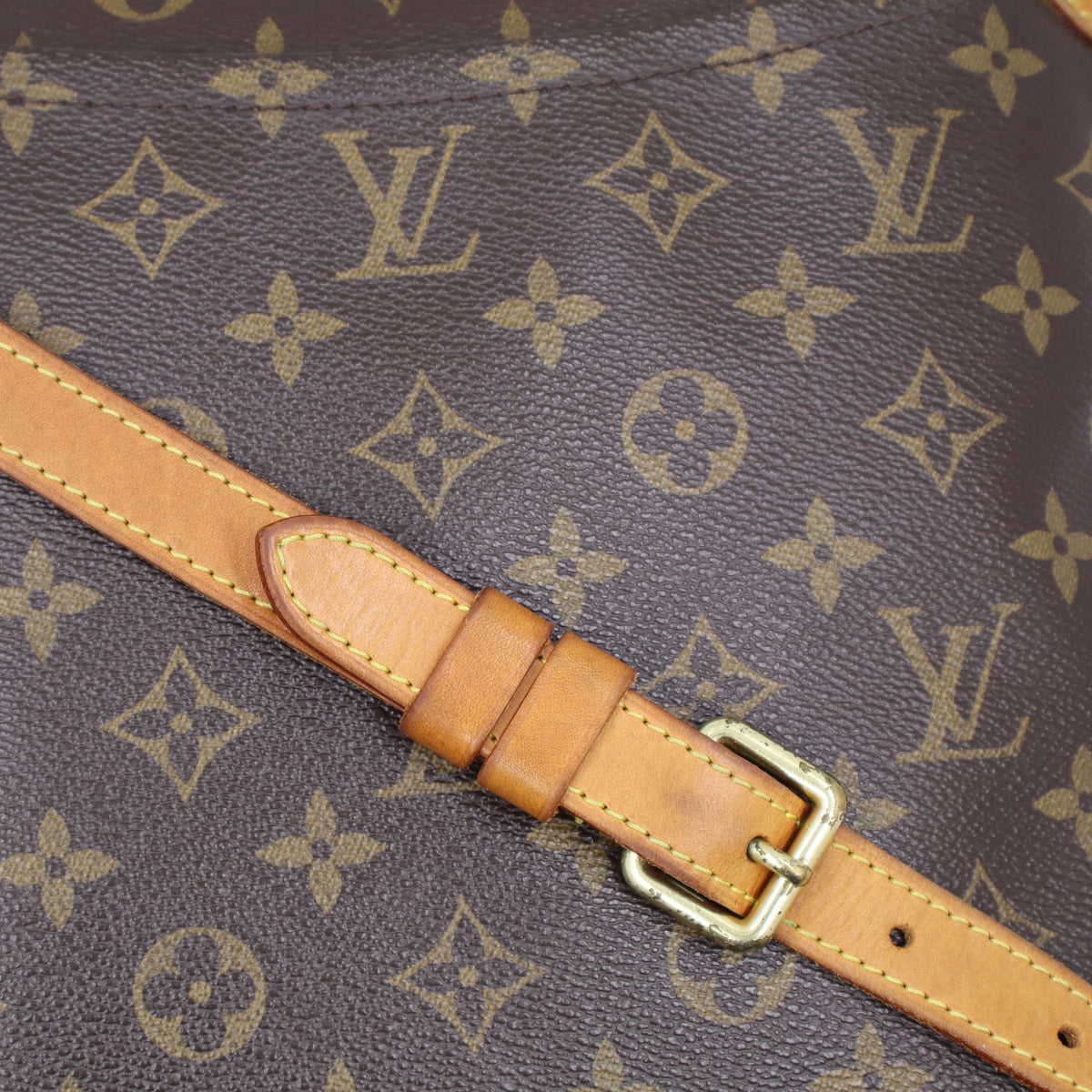 Louis Vuitton - Odeon PM